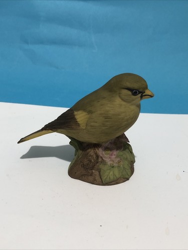Aynsley china bird figurine - bird,