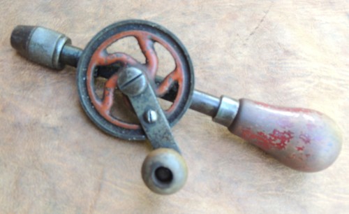 Delightful tiny vintage egg - a,