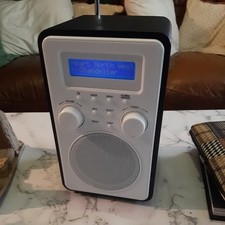 Sandstorm D7btd12 Dab FM Radio With Bluetooth In White Vgc