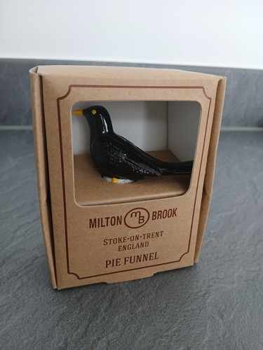 Milton brook wade - black, bird