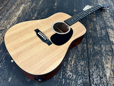 Martin DJR-10E Electo Acoustic Guitar With Padded Gig Bag & FREE SET OF STRINGS