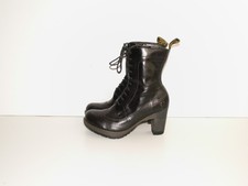 Dr. Martens REGINA black