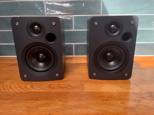 Acoustics loudspeakers - q,