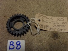 NOS YAMAHA DT125 DT175 MX175 IT175 4th GEAR DRIVE SHAFT 1W2-17241-00 (B8)
