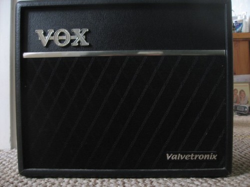 Vox vt20 valvetronix guitar - vox, vt20+