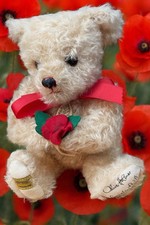 Vintage Merrythought Poppy Bear – Limited Edition Collectible Teddy (Signed)