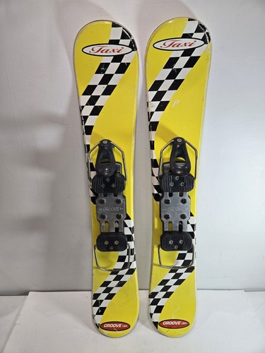 Groove taxi snow - snow, skis