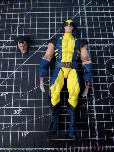 Marvel legends wolverine - wolverine,