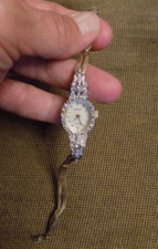 Vtg GRUEN DIAMONDS Raised