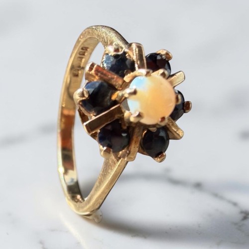 Beautiful 9ct gold hallmarked