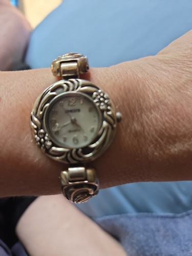 Women quartz analog - women's,