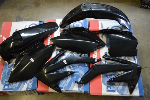 Tech black plastic kit - r, honda