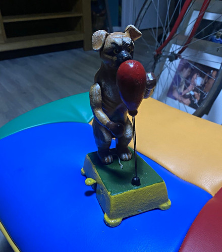 Vintage cast iron boxing dog - cast,