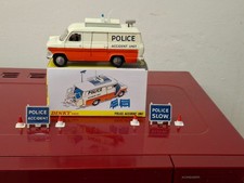 DINKY TOY NO 287 FORD TRANSIT POLICE ACCIDENT IN ORIGINAL    MINT CONDITION !