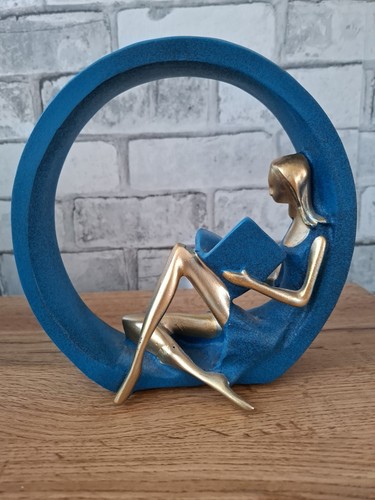 Lady reading ornament home - lady,