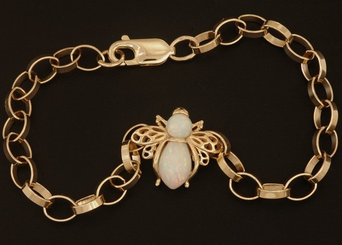 White opal bee charm belcher - white,