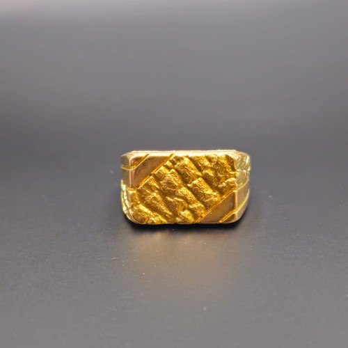 Solid 18ct gold golden rock - solid,