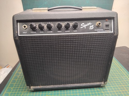 Fender squier guitar - squier,