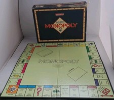Vintage Waddingtons Deluxe