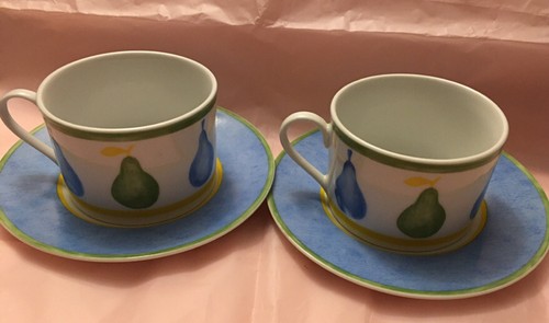 Cups and saucers sets - saucers, royal