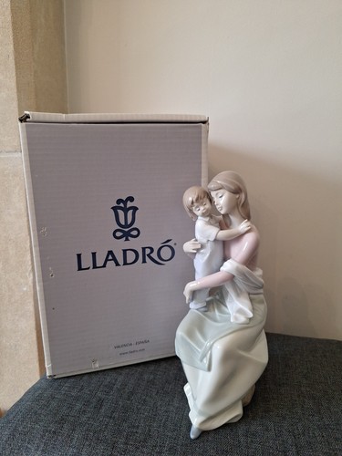 Lladro 6634 mother s love - lladro,