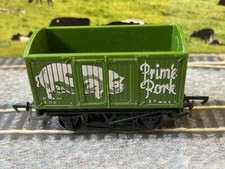 Hornby - Prime Pork - Green - R.162 - Open Van Wagon - OO Gauge