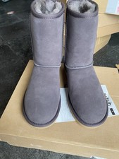 Ugg Classic Short II Boots Uk Size 4 Cost £185 