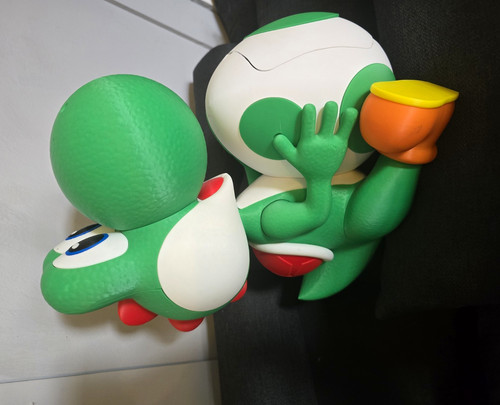 Yoshi popcorn bucket - yoshi,