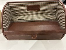 Jacob Jones Charging Valet In Tan In Excellent Condition with Original Box Rare