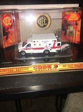 Code 3 Chicago E-350 - 3