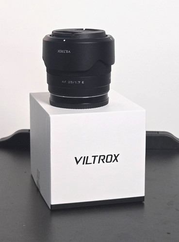 Viltrox 25mm 7 sony - 25mm, f/1.7