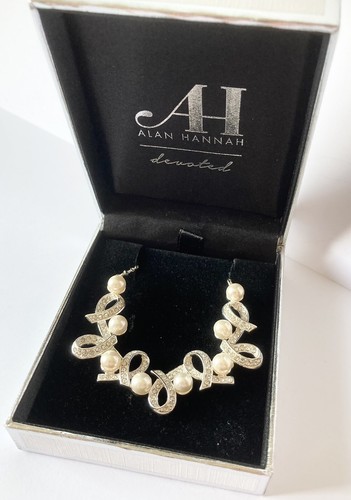 Alan hannah devoted faux - faux, pearl