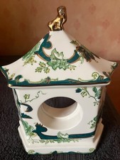 masons chartreuse green clock case in very good condition