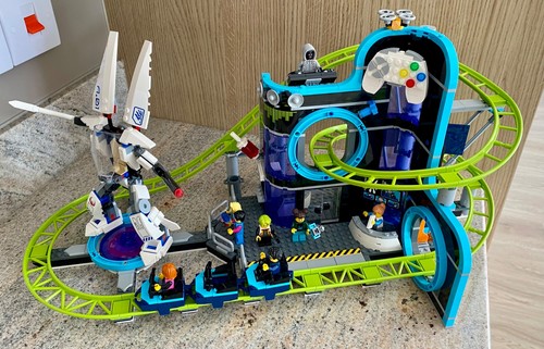 Lego city robot world - city,