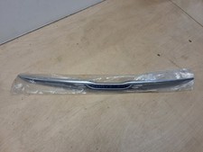 Chrysler Voyager Winged Grille