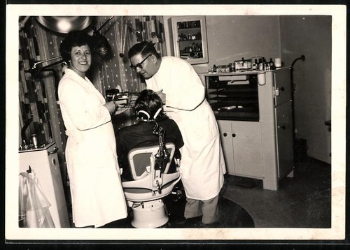 Photograph dentist patient - photograph,