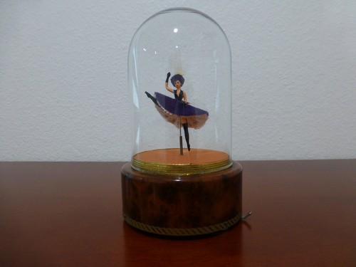 Vintage reuge dancing - vintage,