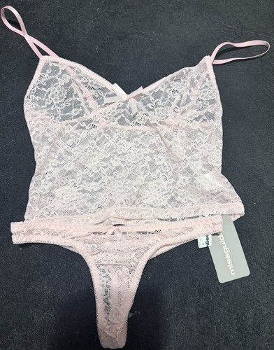Pink lace misguided set - lace, size