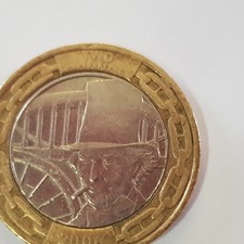 £2 pound coin, 2006, manufacturer error.......very rare......