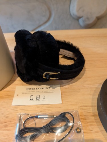 Brand new ugg - brand, australia