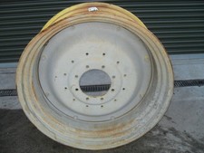For John Deere 15 x 38 Wheel Assembly with Centre Hole diameter of 22cm