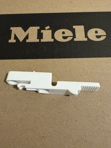 Miele fridge locking mechanism - locking,
