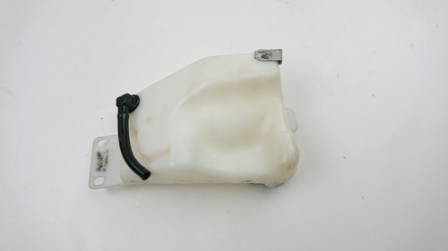 Radiator coolant bottle