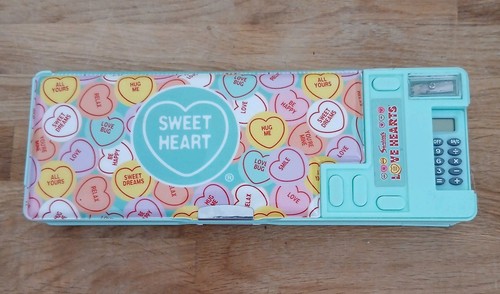 Swizzels love hearts sweet - love,