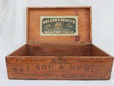 Vintage Day Son & Hewitt's Stockbreeders Medicine Chest Wooden Box