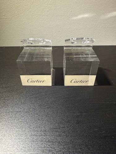 Cartier cube acrylic - cube, base