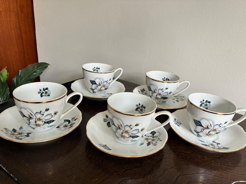 Vintage floral tea cups - vintage, &