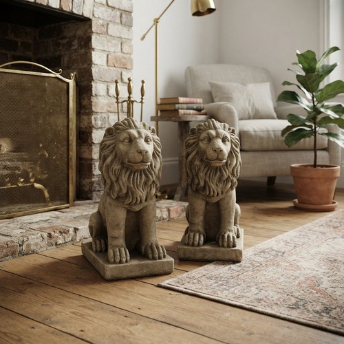 Stunning pair stone lion - stunning, of