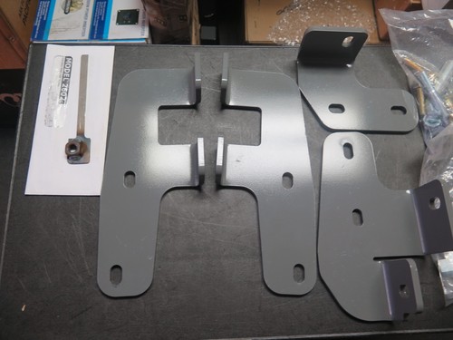 Fifth wheel trailer hitch - fifth,