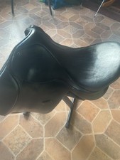Fieldhouse Gfs 16.5” Black English Leather Saddle Medium Wide Fit ( 30cms )